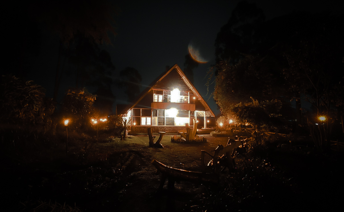 Halloween Virtual Tour Rumah Angker